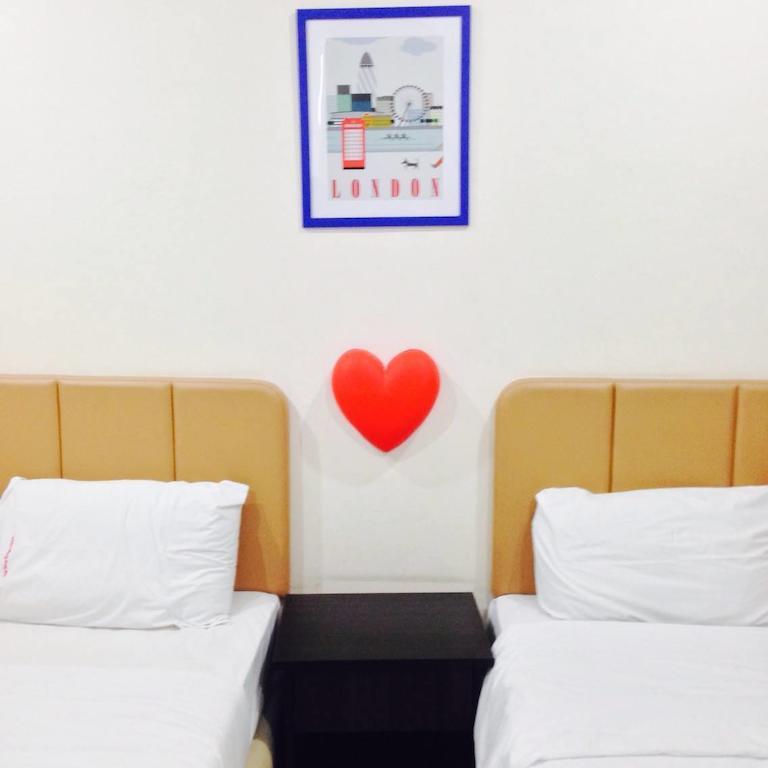 איפוה Dg One Stop Budget Hotel מראה חיצוני תמונה